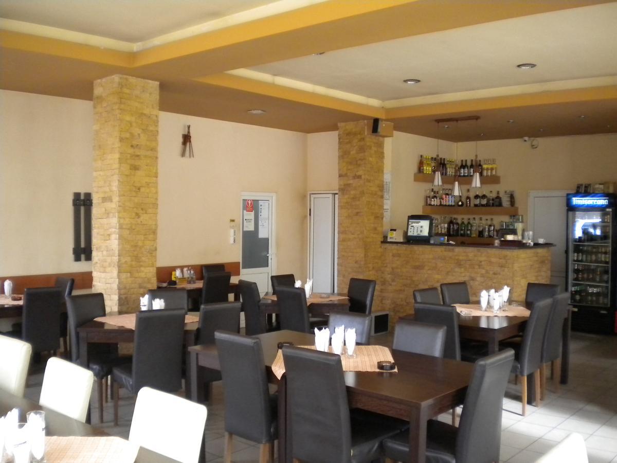 Motel Dalia Gilău Exteriér fotografie