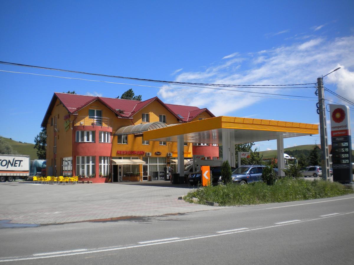Motel Dalia Gilău Exteriér fotografie